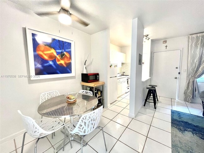 Building Photo - 6310 SW 79th St