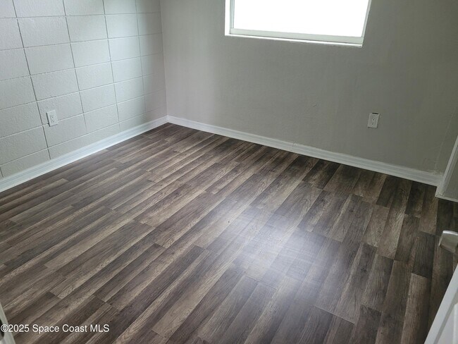 Building Photo - 130 Bouganvillea Dr