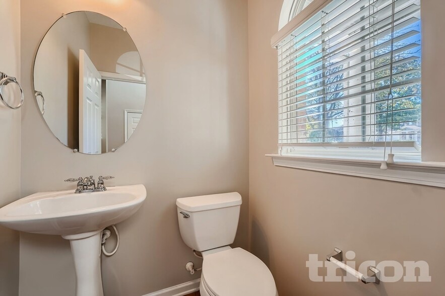 Building Photo - 2748 Pierce Brennen Ct NE