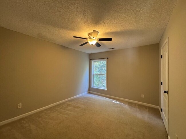 Building Photo - The Best Place to Live, Work and Play in Waldon Creek.