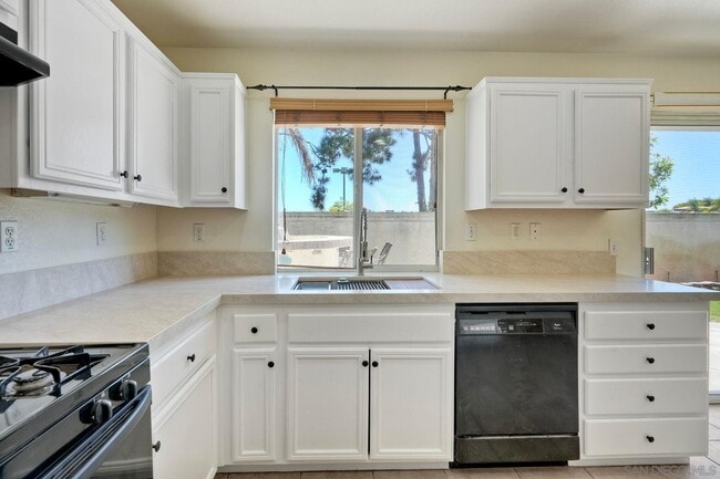 Building Photo - 4811 Ventana Way