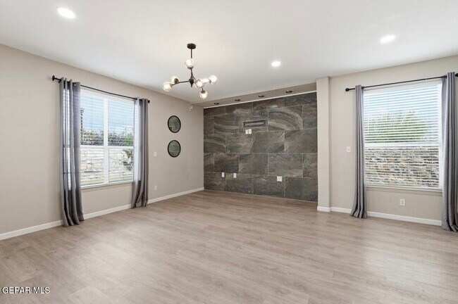 Building Photo - 9900 Marine Cir