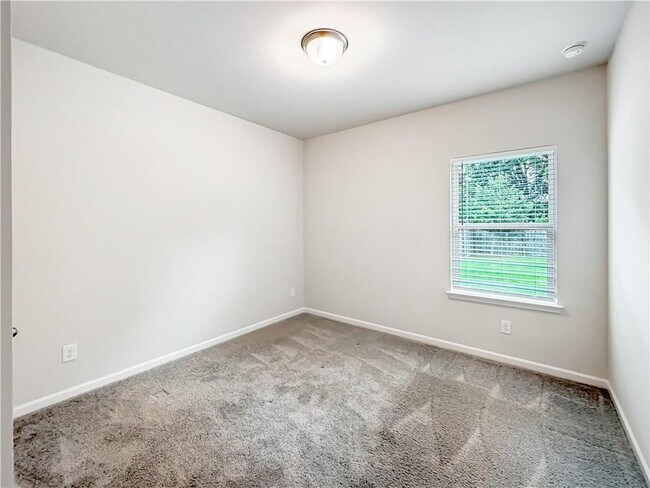 Building Photo - 5836 Hackberry Ln