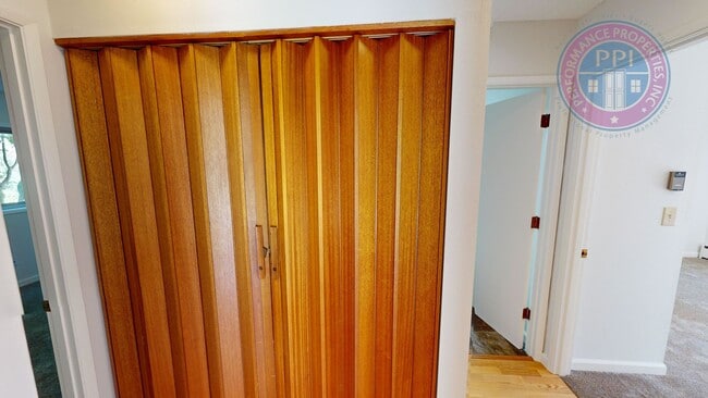 Building Photo - oat8680