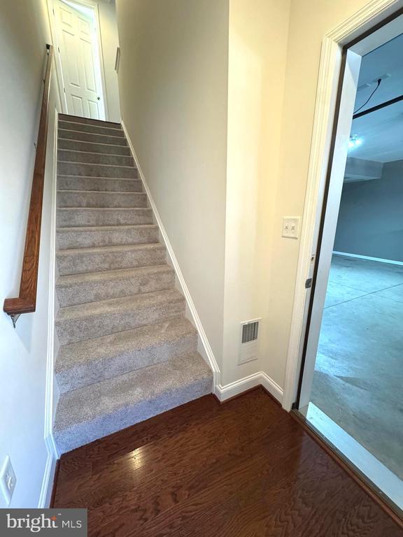 Primary Photo - 1414 Benton Way