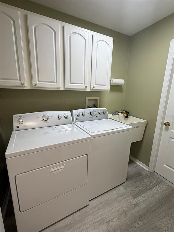Building Photo - 212 Arbor Woods Cir