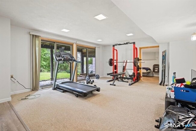 Building Photo - 39 Brightwood Ln