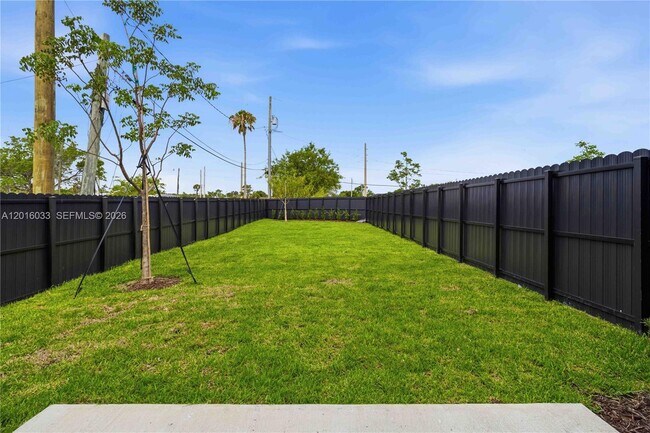 Building Photo - 22352 SW 115th Ct
