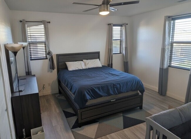 Building Photo - Spacious 4-Bedroom Corner-Lot Home w/ Smar...