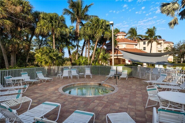 Building Photo - 4015 Palm Tree Blvd