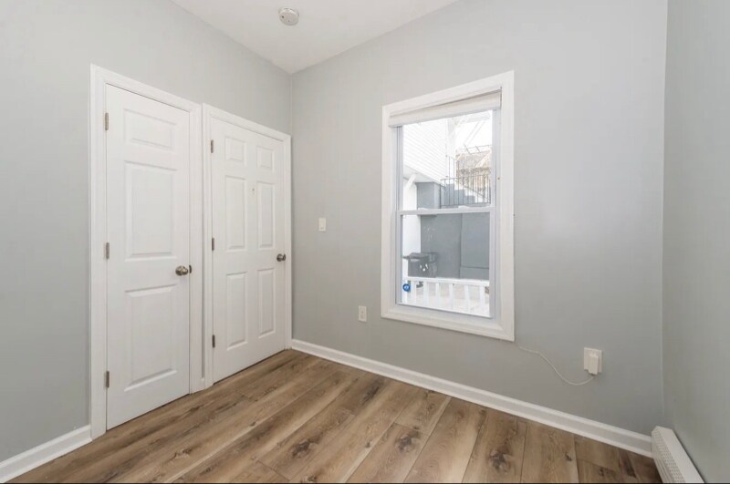 Building Photo - 93 Front St