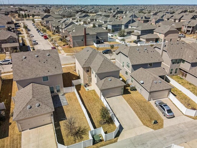 Building Photo - 712 Whitemarsh Dr