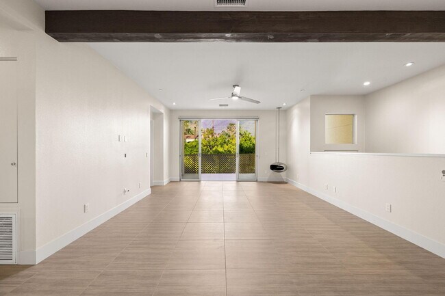 Building Photo - 110 The Riv