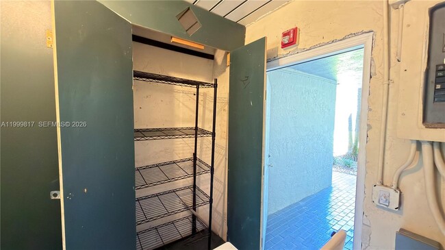 Building Photo - 403 SW 148th Ave