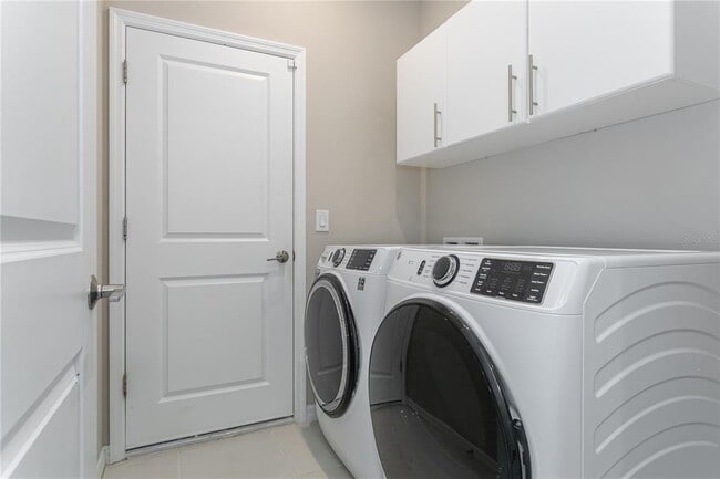 Building Photo - 5826 Fieldmoor Ct