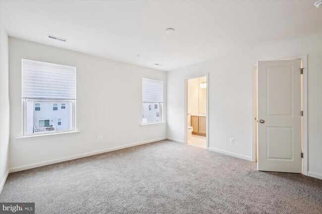 Building Photo - 2505 Boeing Way