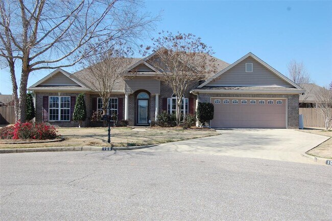 Building Photo - 108 Crenshaw Ct