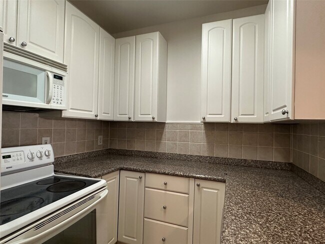 Building Photo - 2001 Bering Dr