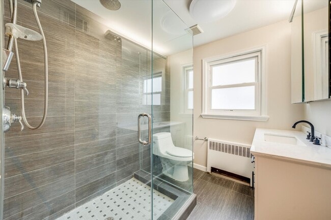 Building Photo - Entire House Rental