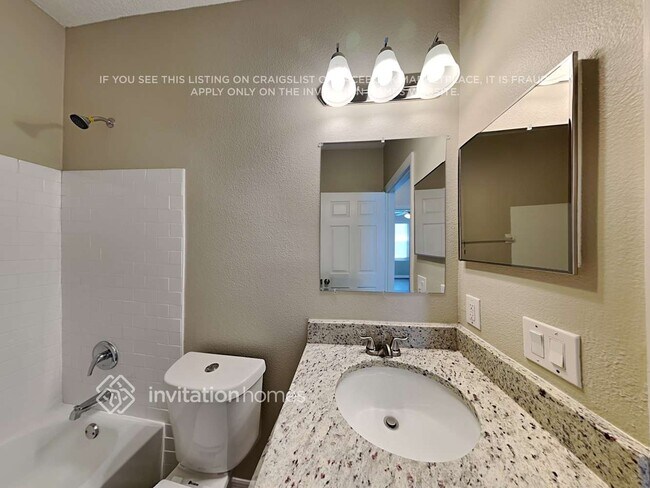 Building Photo - 985 Riviera Point Dr