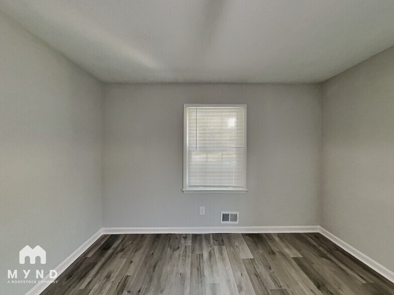 Building Photo - 6880 Vesta Brook Dr