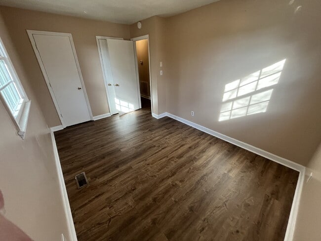 Building Photo - 3935 Yokley St