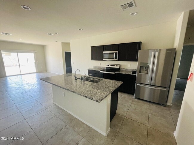 Building Photo - 35433 W San Alvarez Ave