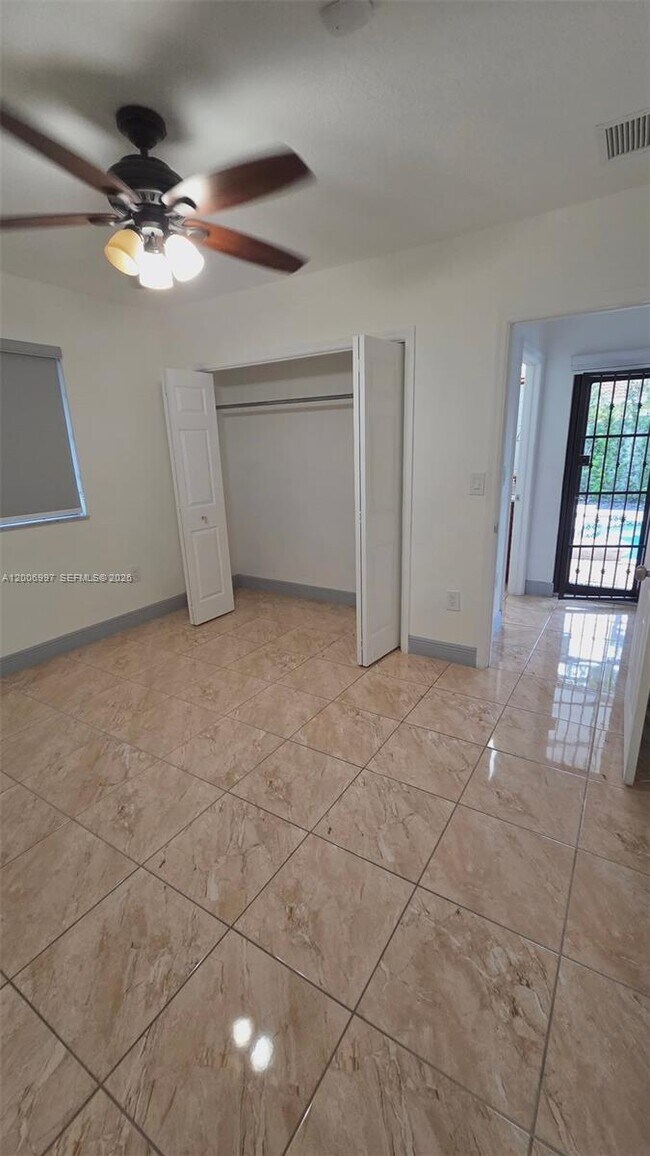 Building Photo - 3140 SW 142nd Ave