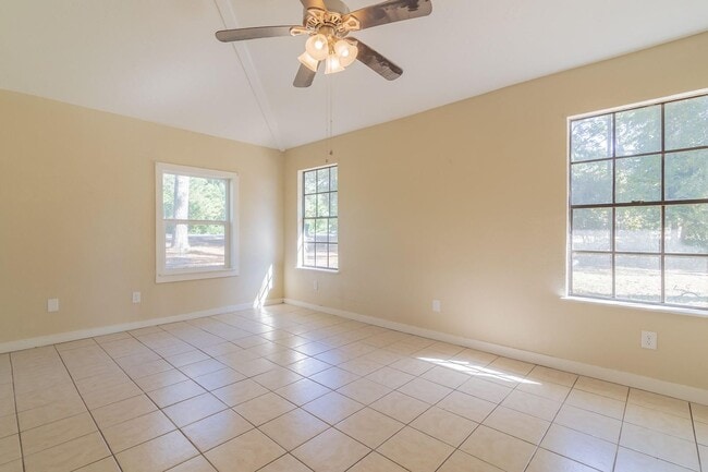 Building Photo - 13563 FM Rd 2432