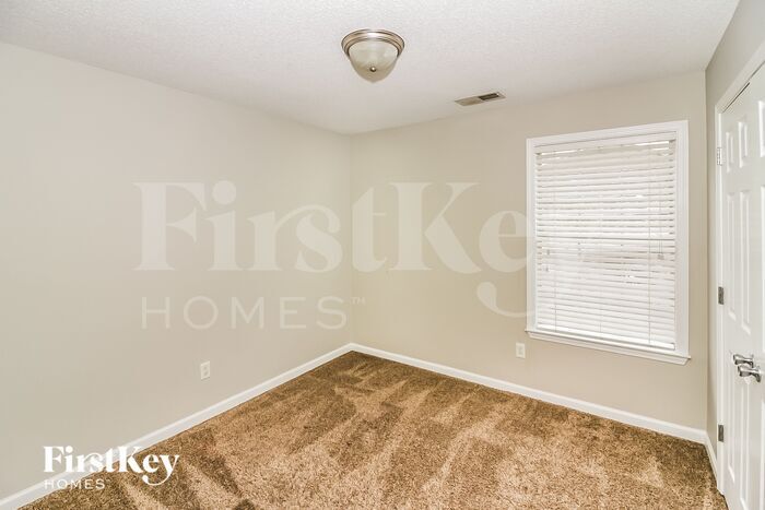 Building Photo - 1213 Bridgewater Rd