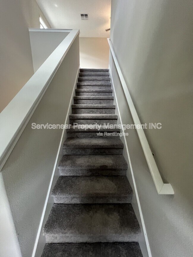 Building Photo - 12032 MIracle Mile Dr