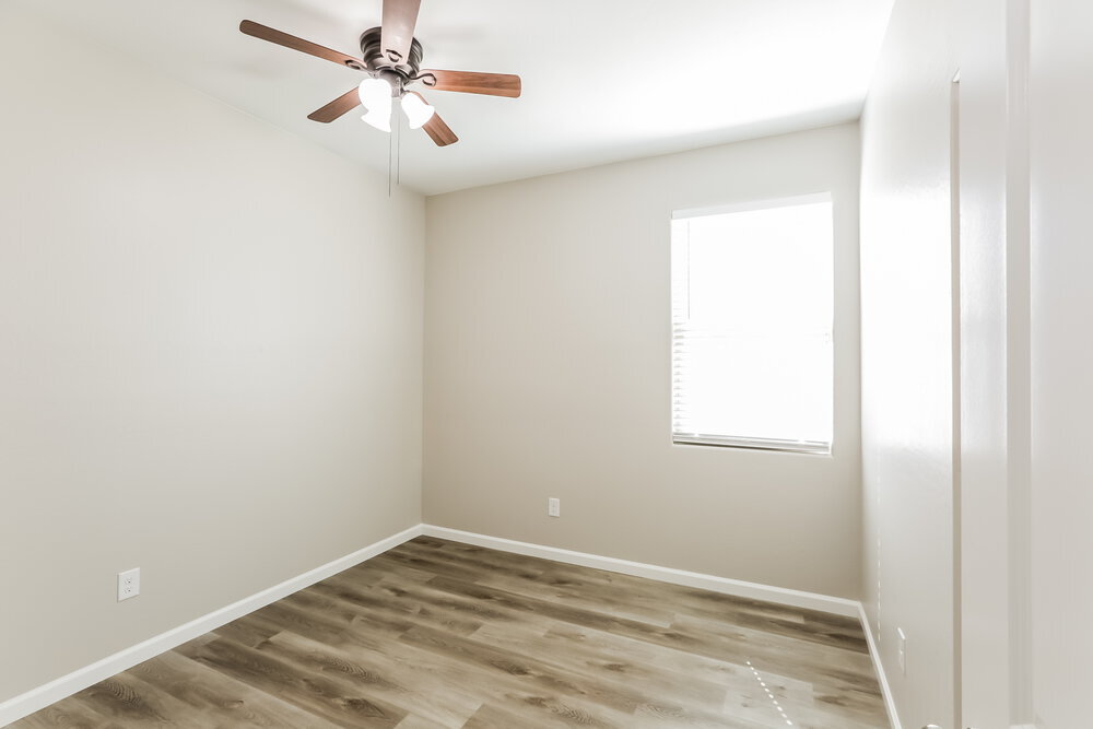 Building Photo - 6861 S Blue Hills Dr