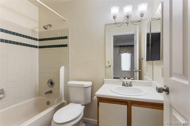 Building Photo - 6435 S Dayton St