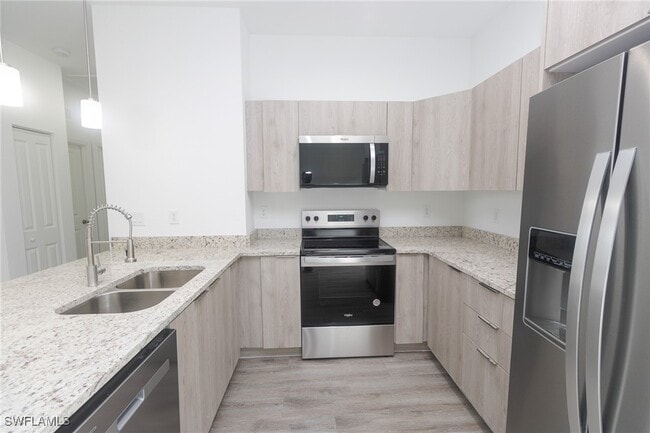 Building Photo - 5023 N Dogwood Cir
