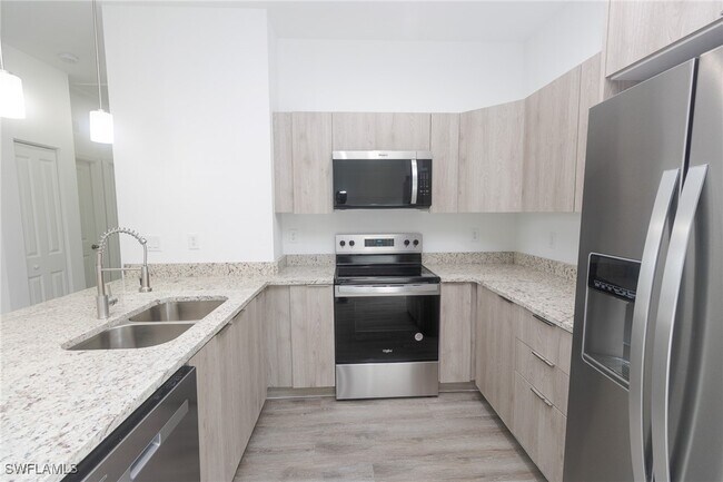 Building Photo - 8009 Cod Ct