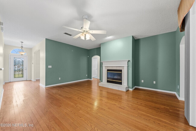 Building Photo - 593 Grand Parke Dr