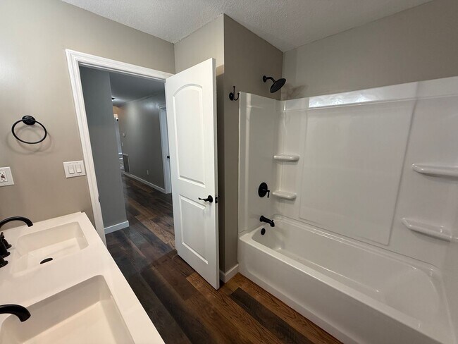 Building Photo - 2157 Windy Cove Ln