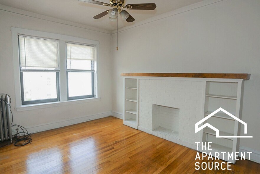 Building Photo - 2612 W Gunnison St