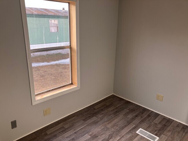 Building Photo - 55 E Riling St