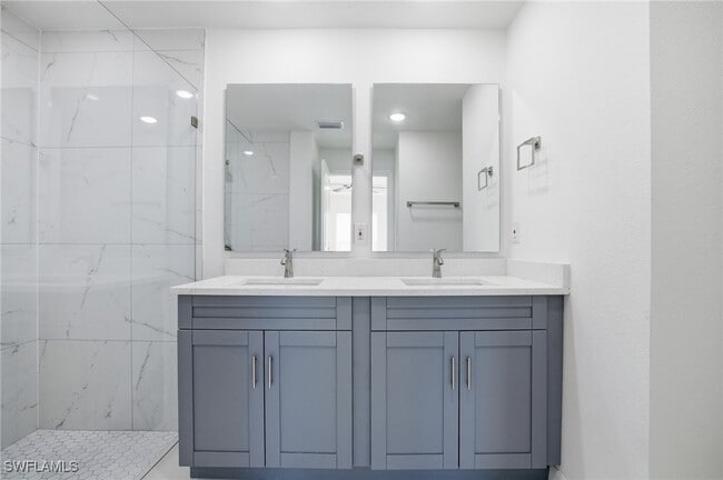 Building Photo - 418 Pinehurst Ave