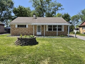 Building Photo - 464 Carol Dr