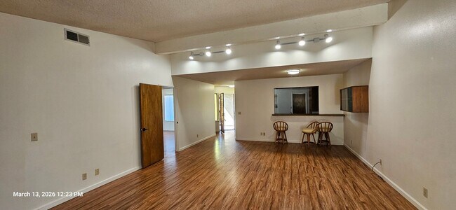 Building Photo - Creekridge Villas Single Story Condo in Gated Community in Orcutt with Easy Access to VSFB