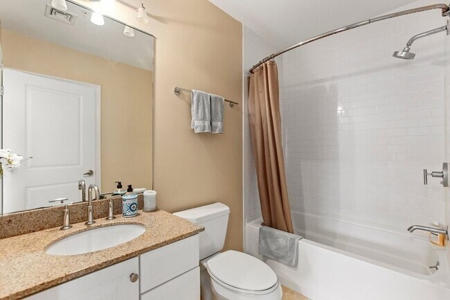 Building Photo - 126 Jersey St