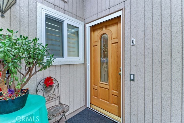 Building Photo - 881 Via Mendoza