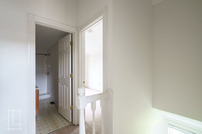 Building Photo - 193-195 Greenwood Ave