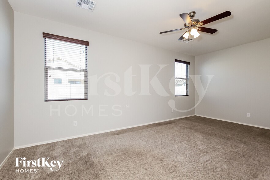 Building Photo - 18068 W Tina Ln