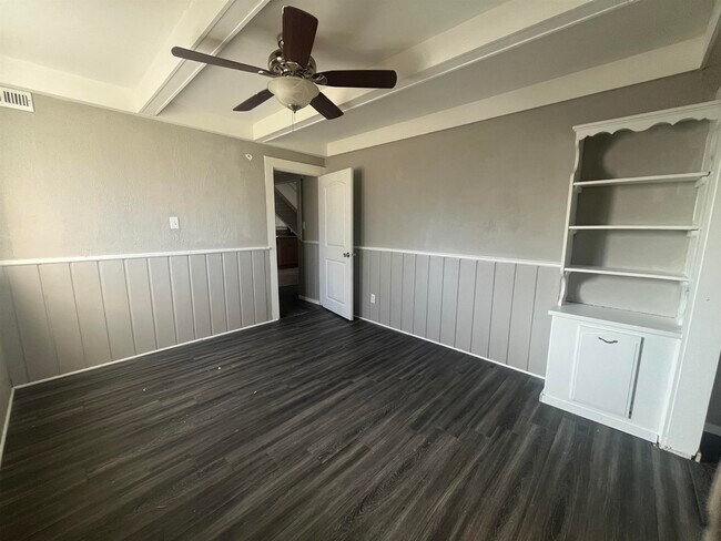 Building Photo - 1470 S Demeter Dr