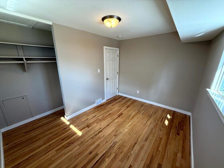 Building Photo - 30915 Beechnut St