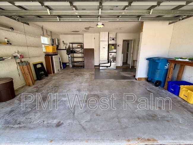 Building Photo - 147 Sunflower Cir