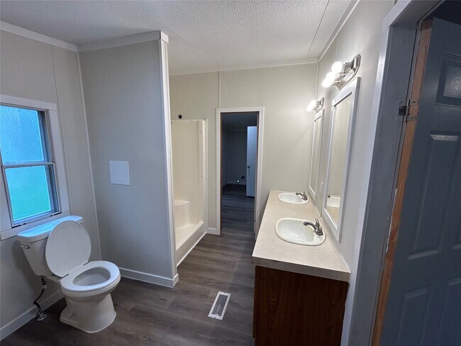 Building Photo - 1511 Indigo Dr